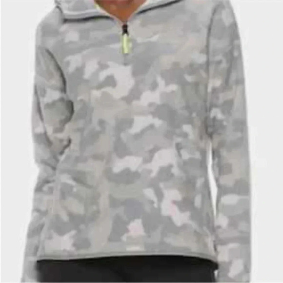 Fila Sport Women’s Camouflage Fleece Hooded Sweatshirt size S NWT - Picture 1 of 6